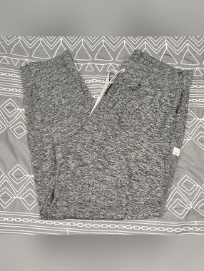 Vuori Womens Performance Jogger In Heathered Grey Size Medium